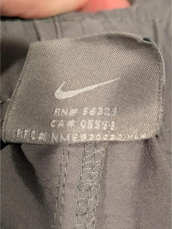 Nike Gray Lightweight Cargo Training Pants Yellow Swoosh Zip Mens Large - Picture 8 of 10